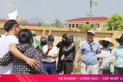 Cánh cửa song sắt khép lại, 'cánh cửa' cuộc đời mở ra