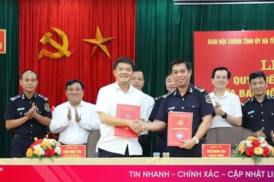 Ban Nội chính Tỉnh ủy và Chi cục Hải quan Khu vực XI ký kết quy chế phối hợp công tác