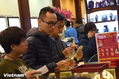 Giá vàng miếng trong nước tiếp tục giảm thêm 1 triệu đồng mỗi lượng