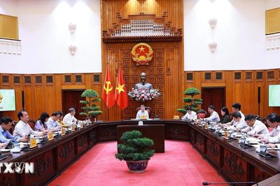 Thủ tướng Lê Minh Hưng họp về phát triển Trung tâm tài chính quốc tế ở Việt Nam