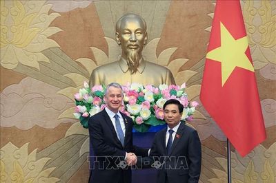 Tiếp tục thúc đẩy hợp tác thực chất giữa Quốc hội Việt Nam và Nghị viện Pháp