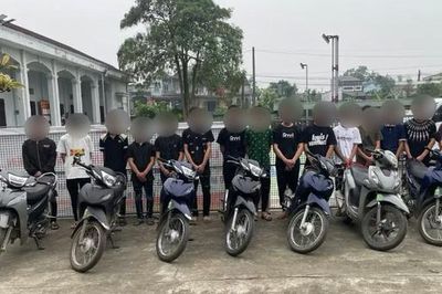 Khởi tố nhóm thanh thiếu niên mang dao, kiếm phóng xe náo loạn, truy sát người dân giữa đêm