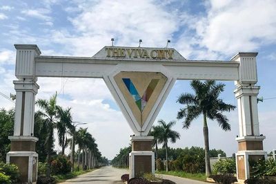 Vừa bị MB phong tỏa tài khoản, LDG tiếp tục bị Sacombank siết nợ hơn 500 'sổ đỏ'