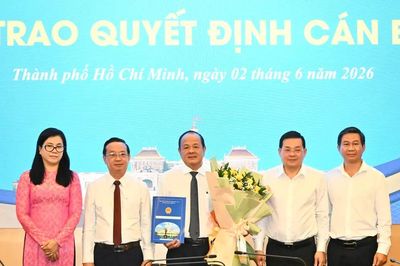Bí thư phường An Phú Đông làm Phó Giám đốc Sở NN-MT TPHCM