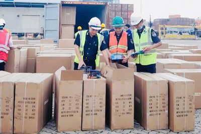 Hải quan Việt Nam ngăn chặn nhiều hàng hóa quá cảnh có dấu hiệu bất hợp pháp