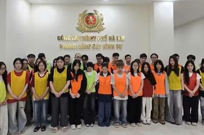 Khởi tố 18 đối tượng quảng cáo website cờ bạc, thu giữ hơn 10 tỷ đồng