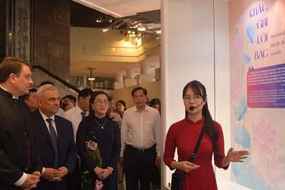 'Những tấm gương bình dị mà cao quý': Lan tỏa khát vọng cống hiến