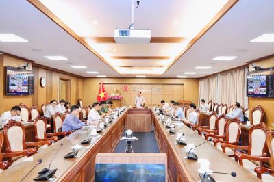 Mua sẵn vé máy bay, chủ động phương án vận chuyển đề thi ra đảo