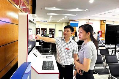 Giải quyết thủ tục hành chính thông suốt, hiệu quả