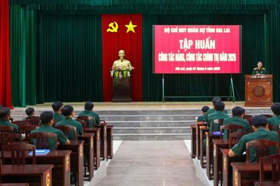 Bộ Chỉ huy quân sự tỉnh tổ chức tập huấn công tác đảng, công tác chính trị