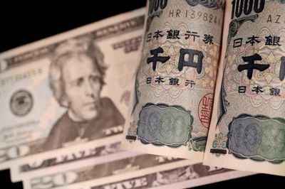 Tỷ giá JPY/USD áp sát mốc 160 dù Nhật Bản chi kỷ lục 73,6 tỷ USD can thiệp