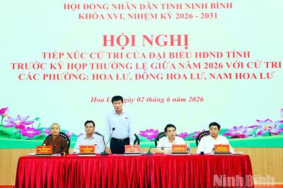 Đồng chí Bí thư Tỉnh ủy Trần Huy Tuấn tiếp xúc cử tri trước Kỳ họp thường lệ giữa năm 2026 HĐND tỉnh khóa XVI