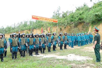 Kiểm tra công tác huấn luyện dân quân tự vệ