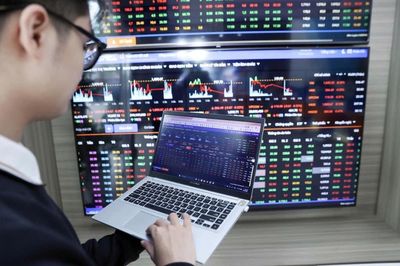 Chứng khoán ngày 2/6: Áp lực điều chỉnh lan rộng, VN-Index nối dài chuỗi giảm điểm