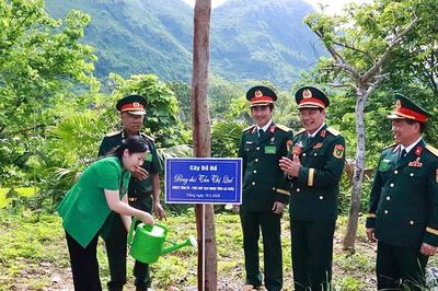 Lễ khánh thành Bia kỷ niệm nơi đóng quân Sư đoàn 326, Quân khu 2