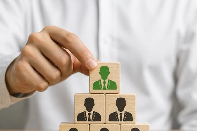 Nghìn tỷ đồng 'đổi chủ' và cuộc đại cải tổ dàn lãnh đạo nhà băng