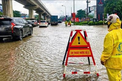 Hà Nội đề xuất cơ chế khẩn cấp xử lý 5 'điểm nghẽn'
