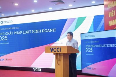 38% doanh nghiệp trả chi phí không chính thức khi xin cấp phép