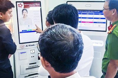 Khám phá xã thông minh ứng dựng công nghệ A.I. tiếp dân ngoài giờ