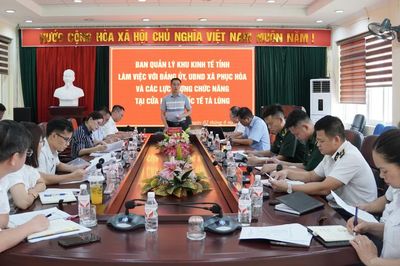 Ban Quản lý Khu kinh tế tỉnh khảo sát, làm việc tại Cửa khẩu Quốc tế Tà Lùng