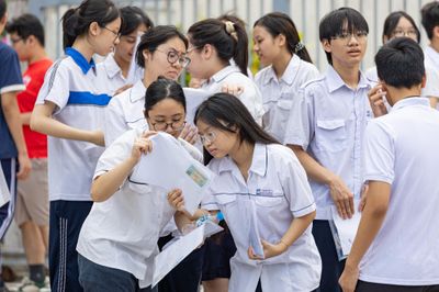 Điểm chuẩn lớp 10 Hà Nội: Mức điểm nào là an toàn với thí sinh?