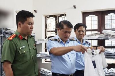 Hàng giả liên tiếp bị phanh phui
