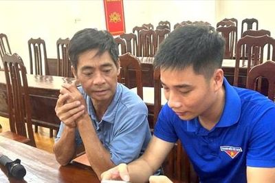 Đưa công nghệ số, AI đến gần hơn với cán bộ thôn