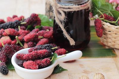 Trẻ ra vài tuổi nhờ loại quả rẻ tiền giúp 'nhuộm đen' mái tóc bạc sớm