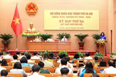HĐND TP Hà Nội xem xét Đề án vùng phát thải thấp, chính sách hỗ trợ chuyển đổi xe xăng