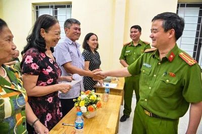 Thôn, tổ dân phố Ba nhất về an ninh trật tự: Xây dựng thế trận an ninh nhân dân vững chắc