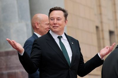 SpaceX của Elon Musk có động thái bất ngờ trước thềm IPO
