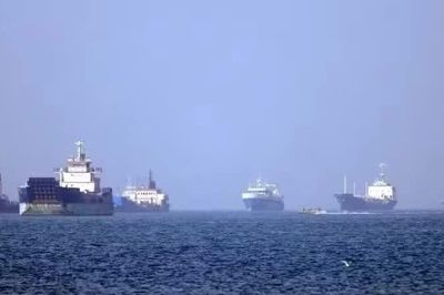 Kêu gọi sớm mở lại Eo biển Hormuz