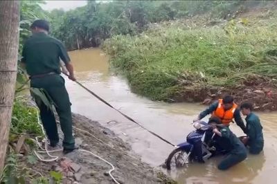Kịp thời ứng cứu 3 người bị nước cuốn trôi ở Đồng Nai