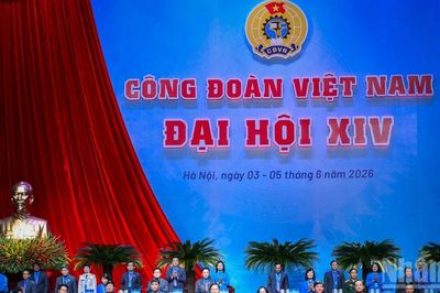 [Ảnh] Phiên họp thứ nhất Đại hội XIV Công đoàn Việt Nam
