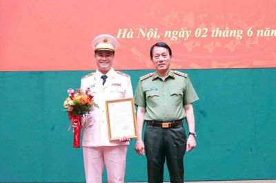 Phó Giám đốc Công an Hà Nội Nguyễn Ngọc Quyền được thăng cấp bậc Thiếu tướng