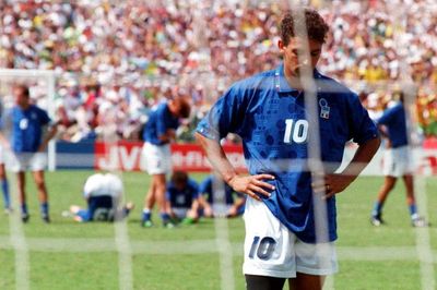 Lịch sử World Cup 1994: Roberto Baggio, tội đồ không bao giờ được giải oan
