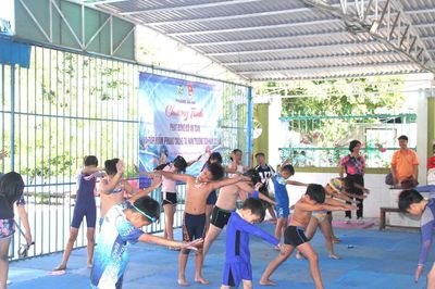 Phường ven biển Đà Nẵng dạy bơi miễn phí cho hàng ngàn trẻ nhỏ