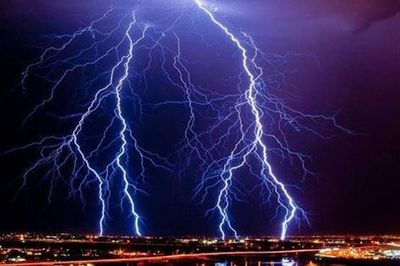Bị sét đánh trúng đúng ngày sinh nhật, cô gái 28 tuổi sống sót khiến nhiều người khó tin