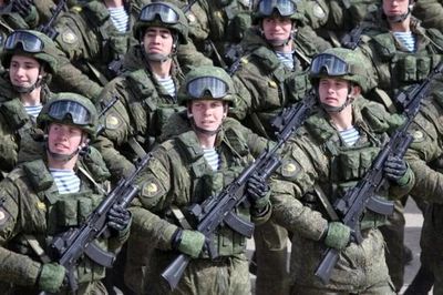 Lực lượng Nga tận dụng nhà cửa làm nơi ẩn nấp khỏi UAV Ukraine, tiến vào thành phố Konstantinovka
