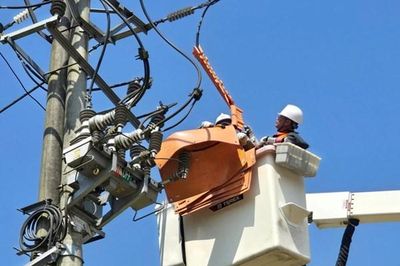 Phụ tải điện lập đỉnh, công nhân căng mình đảm bảo cung cấp điện