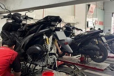 Những ngày đầu đổ xăng E10, xe máy vận hành ra sao?