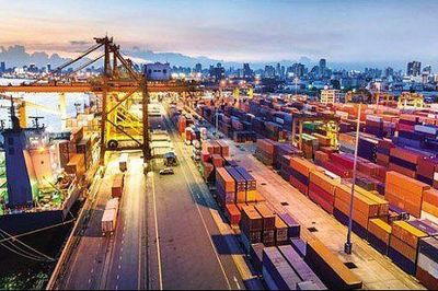 Xuất nhập khẩu 5 tháng vượt 445 tỷ USD, nhập siêu gần 14 tỷ USD