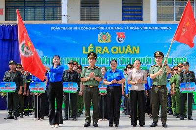 Ra quân Chiến dịch 'Thanh niên Công an tình nguyện hè' năm 2026