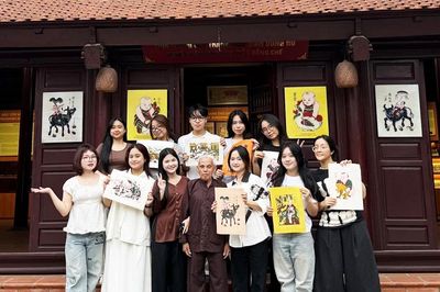Tranh Đông Hồ tươi mới qua lăng kính sáng tạo của người trẻ