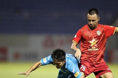 Hà Nội FC chiêu mộ Mai Sỹ Hoàng: Gia cố hành lang trái cho mùa giải mới