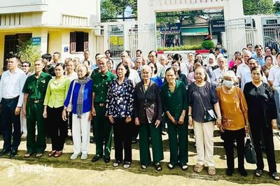 Đoàn cán bộ, công chức Ban Tuyên giáo và Dân vận Thành ủy dâng hương, tưởng niệm Ngày nữ tù chính trị bị thảm sát tại Nhà lao Tân Hiệp