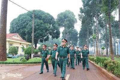 Trung tướng Lê Xuân Thế kiểm tra công tác chuẩn bị Hội thi 'Doanh trại chính quy, xanh, sạch, đẹp' tại Đồng Nai