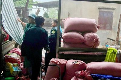Thiệt hại nặng do lốc xoáy, Hồng Sơn tập trung khắc phục hậu quả