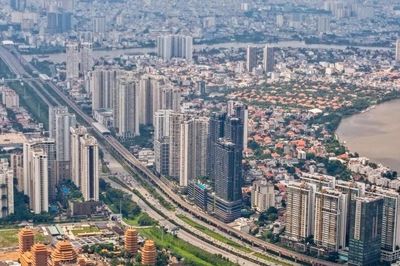 Giải bài toán ùn tắc TP.HCM: Vì sao chỉ giãn dân ra vùng ven vẫn chưa đủ?
