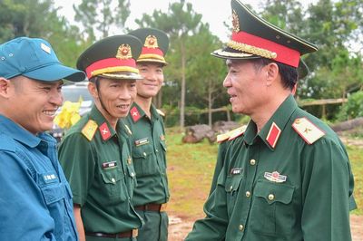 Lãnh đạo Quân khu 7 thăm, động viên lực lượng vũ trang tỉnh Lâm Đồng trên tuyến biên giới